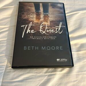 Beth Moore The Quest DVD Bible Study LifeWay 6 Sessions Complete